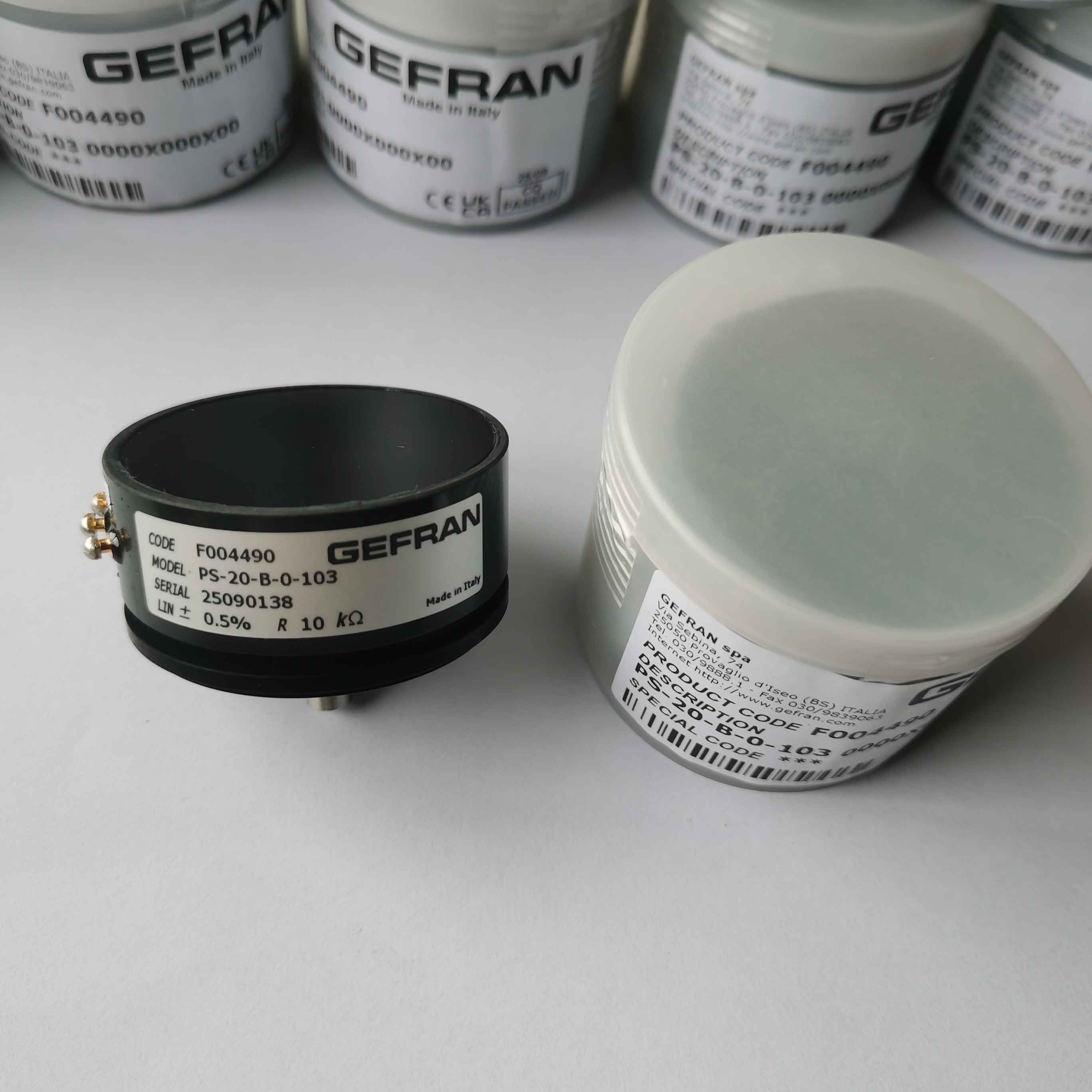 意大利GEFRAN PS-20-B-0-103 角度传感器 杰佛伦