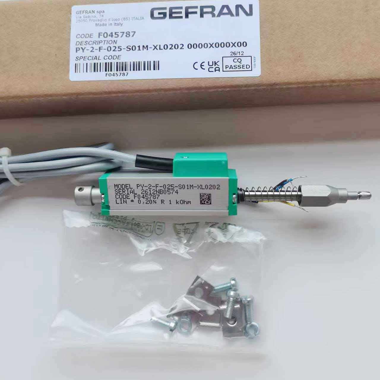 意大利GEFRAN PY-2-F-025-S01M-XL0202 拉绳位移传感器 杰佛伦